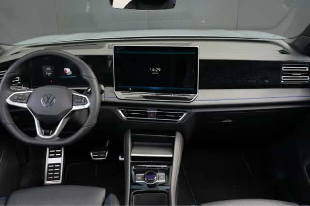 Volkswagen Tiguan (2025) thumbnail 5