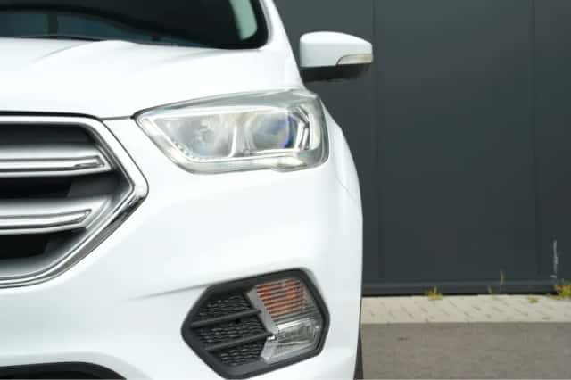 Ford Kuga (2018) thumbnail 3