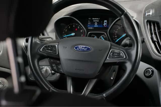 Ford Kuga (2018) thumbnail 6