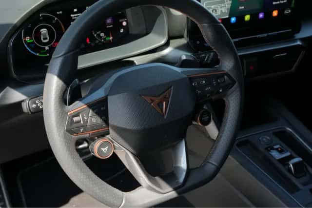CUPRA Leon Sportstourer (2021) thumbnail 5