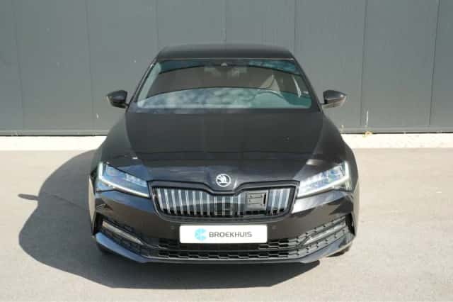 Škoda Superb (2020) thumbnail 2