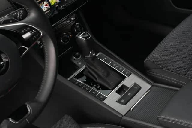 Škoda Superb (2022) thumbnail 6