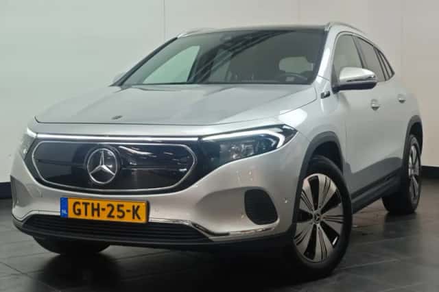 Mercedes-Benz EQA (2021) thumbnail 1