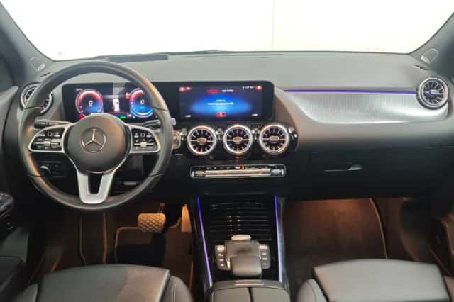 Mercedes-Benz EQA (2021) thumbnail 5