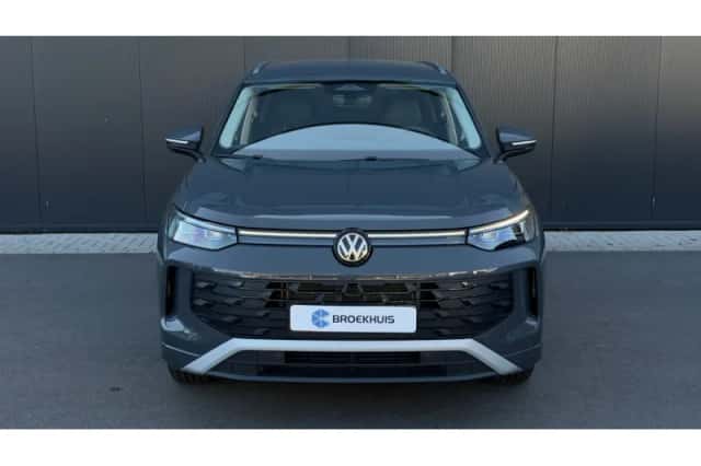 Volkswagen Tayron (2025) thumbnail 2