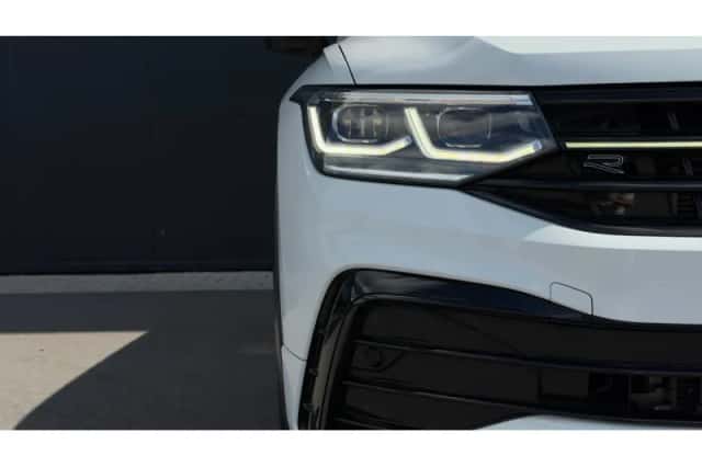 Volkswagen Tiguan (2023) thumbnail 3