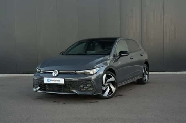 Volkswagen Golf (2025) thumbnail 1