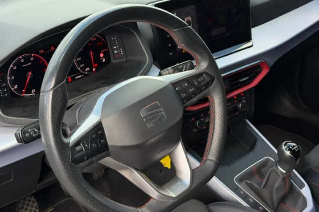 SEAT Arona (2021) thumbnail 6