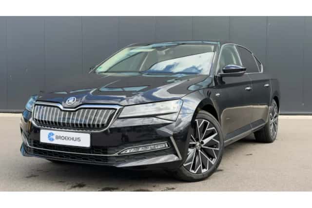 Škoda Superb (2022) thumbnail 1