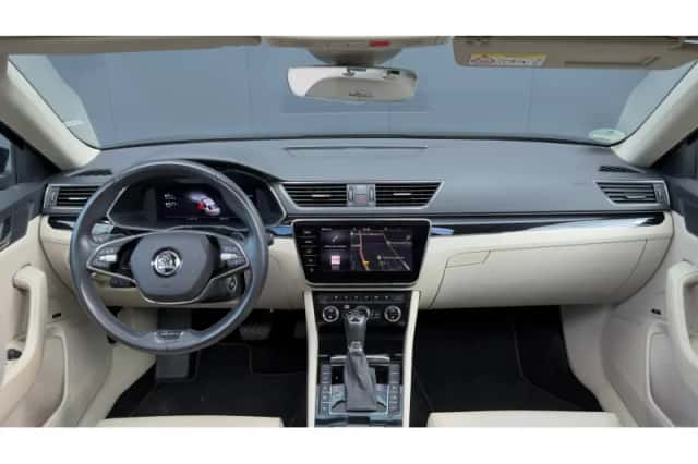 Škoda Superb (2022) thumbnail 5