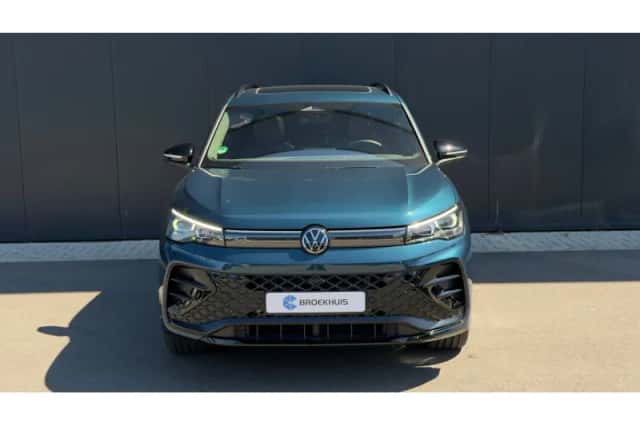Volkswagen Tiguan (2025) thumbnail 2