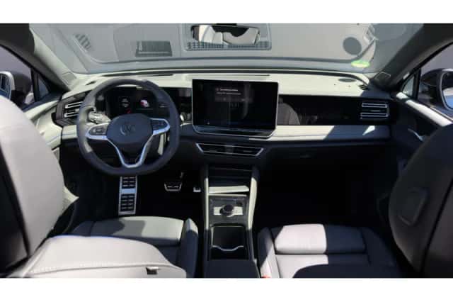 Volkswagen Tiguan (2025) thumbnail 5