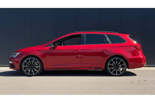 SEAT Leon (2019) thumbnail 4