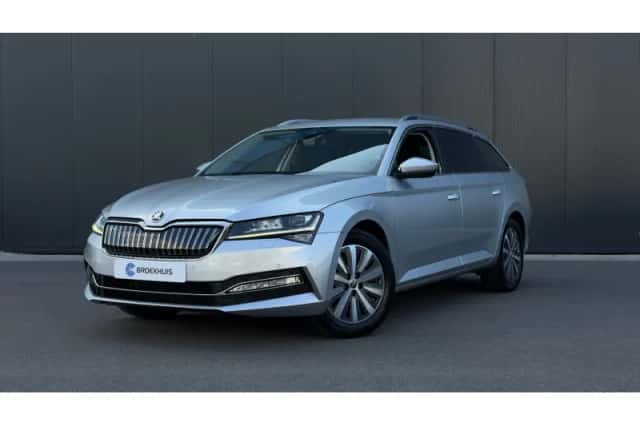 Škoda Superb (2022) thumbnail 1