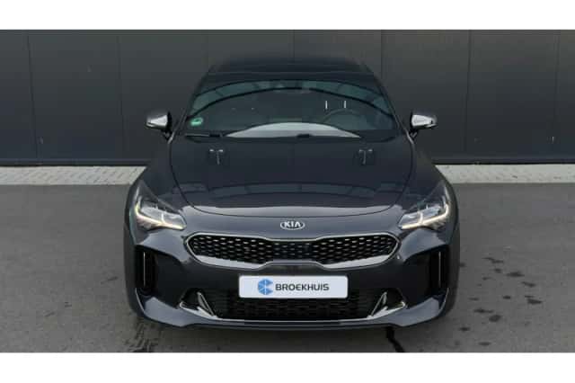 Kia Stinger (2021) thumbnail 2