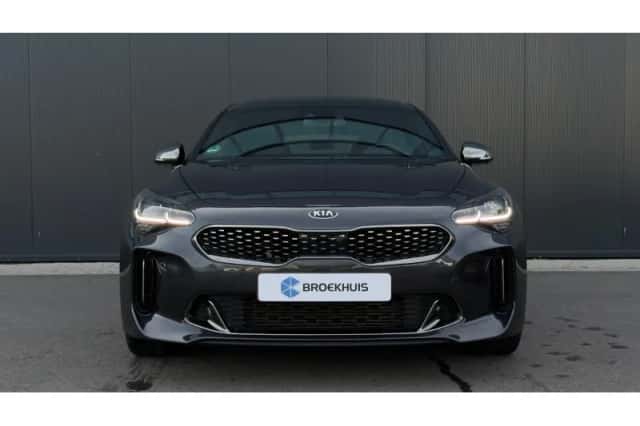 Kia Stinger (2021) thumbnail 3