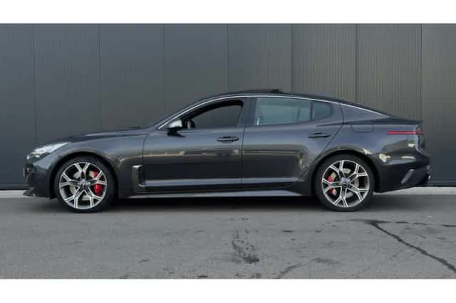 Kia Stinger (2021) thumbnail 6