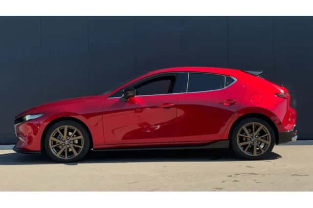 Mazda 3 (2024) thumbnail 4