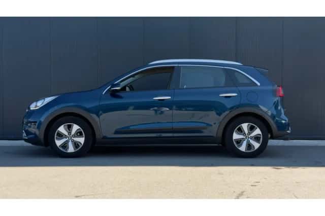 Kia Niro (2017) thumbnail 4