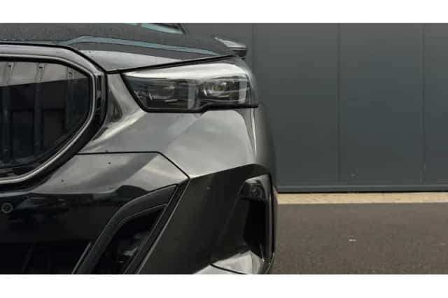 BMW 5-Serie (2024) thumbnail 3