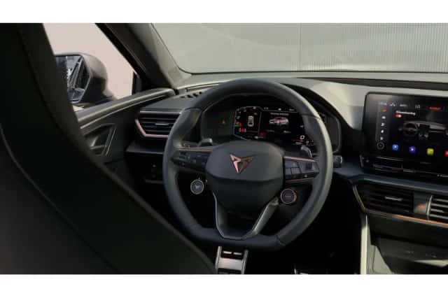 CUPRA Leon (2022) thumbnail 6