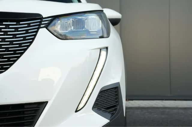 Peugeot 2008 (2020) thumbnail 3