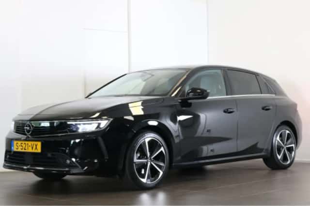 Opel Astra (2023) thumbnail 1