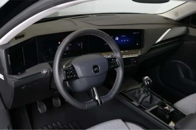 Opel Astra (2023) thumbnail 15