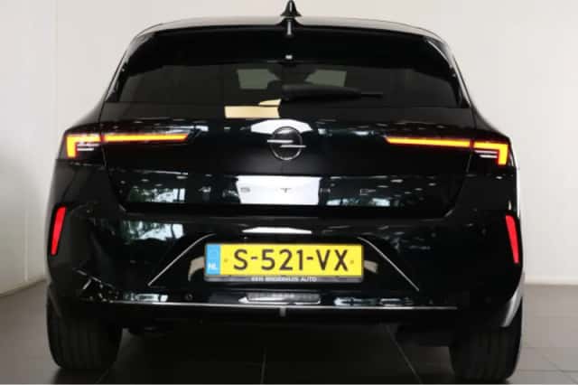 Opel Astra (2023) thumbnail 4