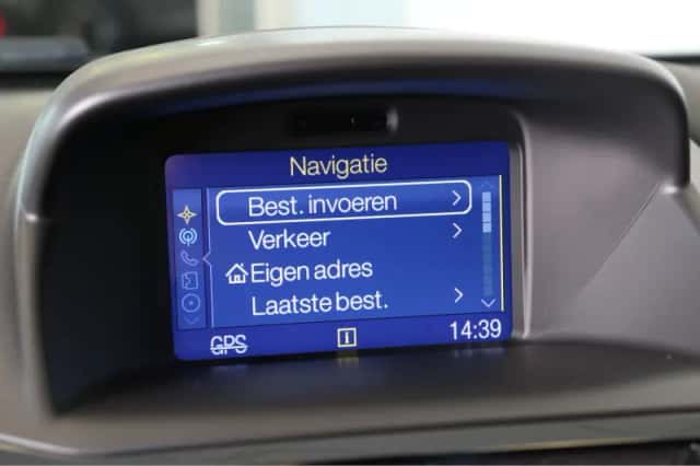 Ford Fiesta (2017) thumbnail 28