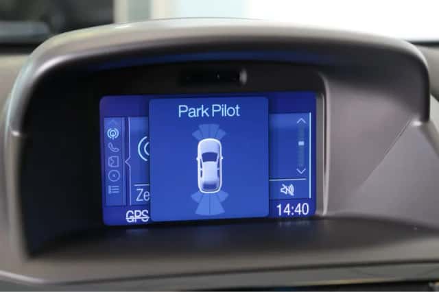 Ford Fiesta (2017) thumbnail 33