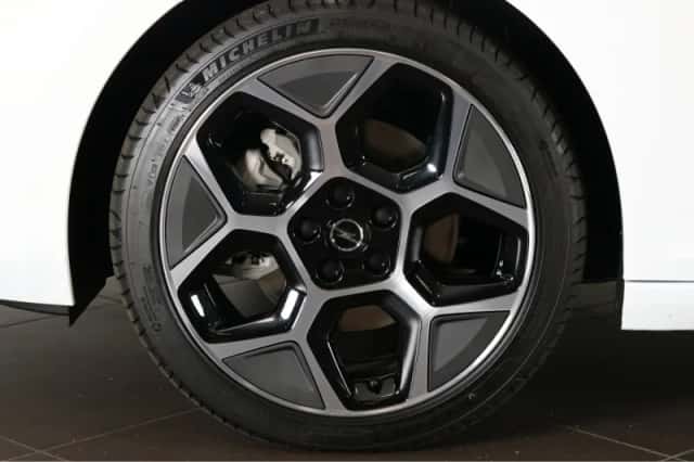 Opel Astra (2025) thumbnail 11