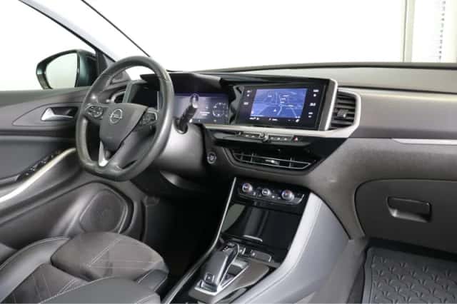 Opel Grandland (2022) thumbnail 13