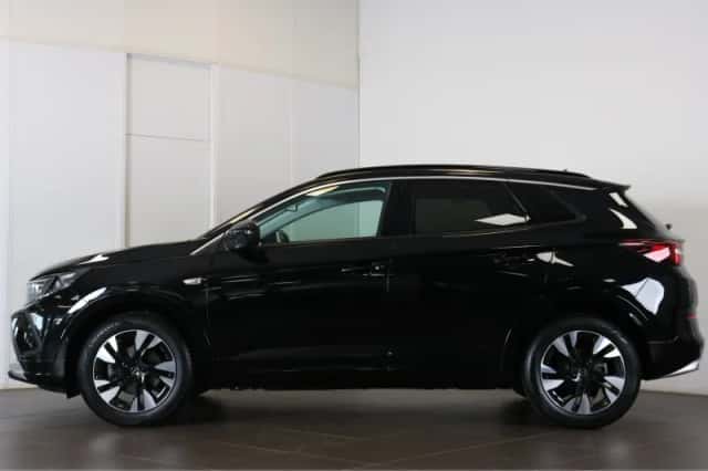 Opel Grandland (2022) thumbnail 3
