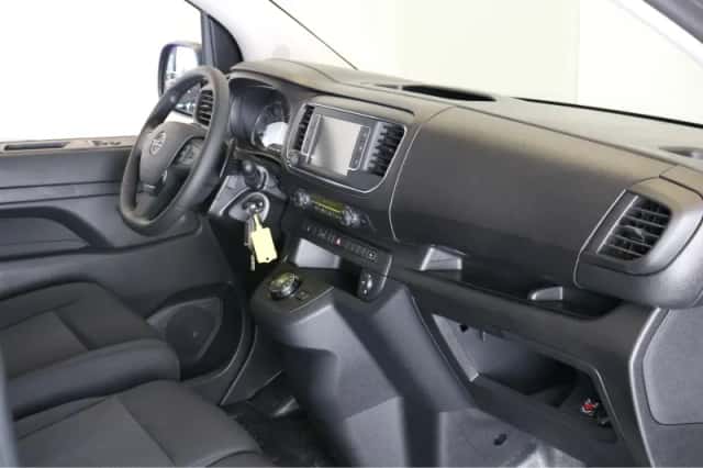 Opel Vivaro (2024) thumbnail 11