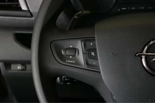 Opel Vivaro (2024) thumbnail 18
