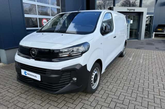 Opel Vivaro (2024) thumbnail 1