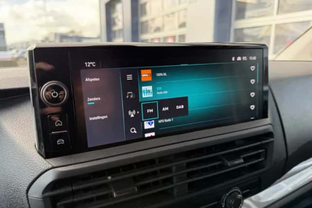 Opel Vivaro (2024) thumbnail 13