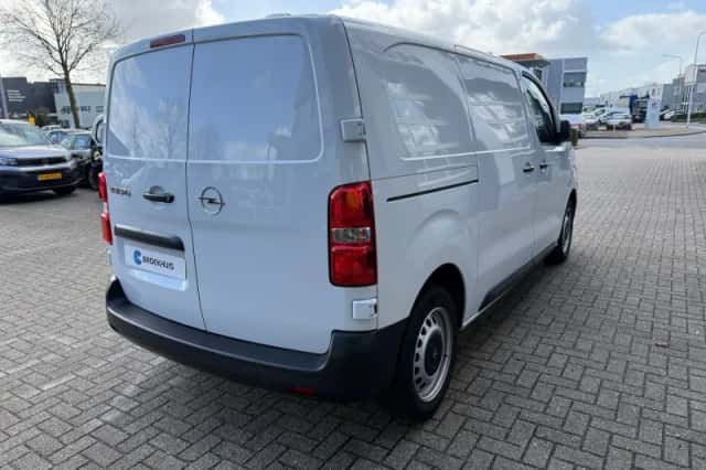 Opel Vivaro (2024) thumbnail 4