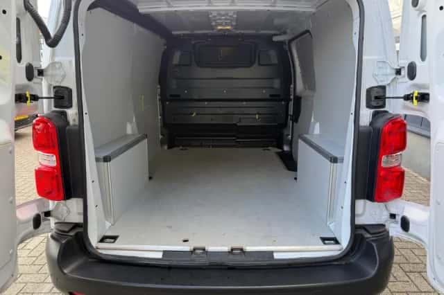 Opel Vivaro (2024) thumbnail 6
