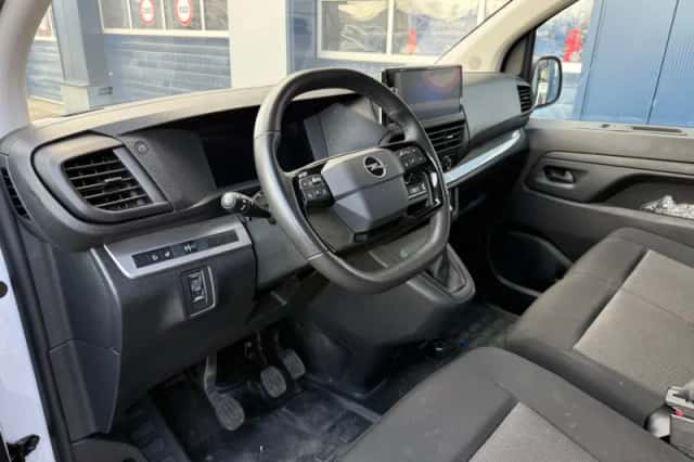 Opel Vivaro (2024) thumbnail 7