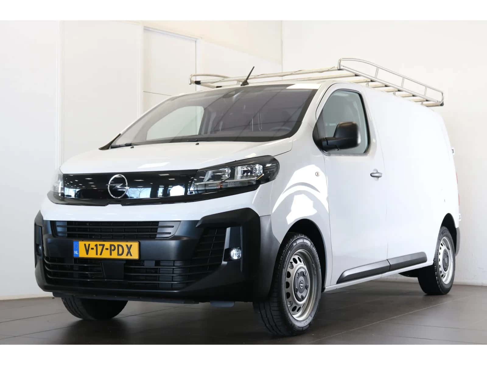 Opel Vivaro (2024) — foto 1