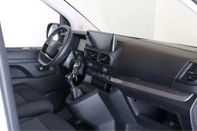 Opel Vivaro (2024) thumbnail 11