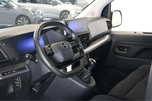 Opel Vivaro (2024) thumbnail 12