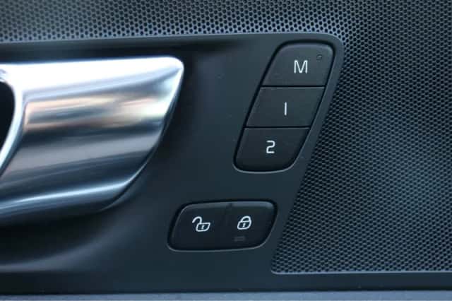 Volvo XC60 (2020) thumbnail 16