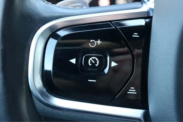 Volvo XC60 (2020) thumbnail 17