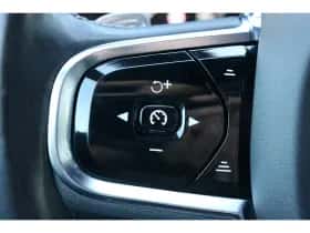 Volvo XC60 (2020) thumbnail 17