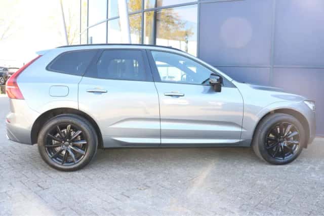 Volvo XC60 (2020) thumbnail 4
