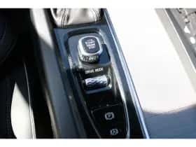 Volvo XC60 (2020) thumbnail 31