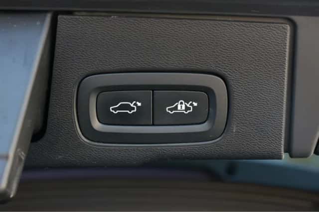Volvo XC60 (2020) thumbnail 34